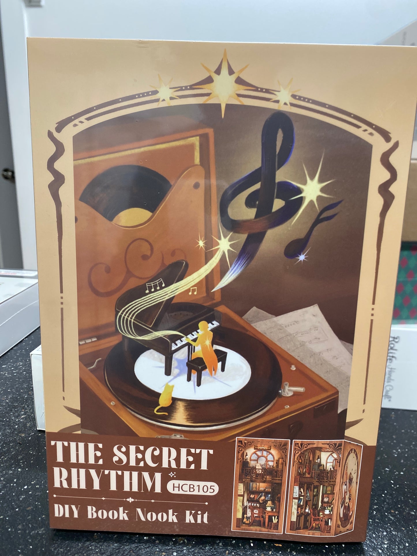 DIY Book Nook - The Secret Rythym