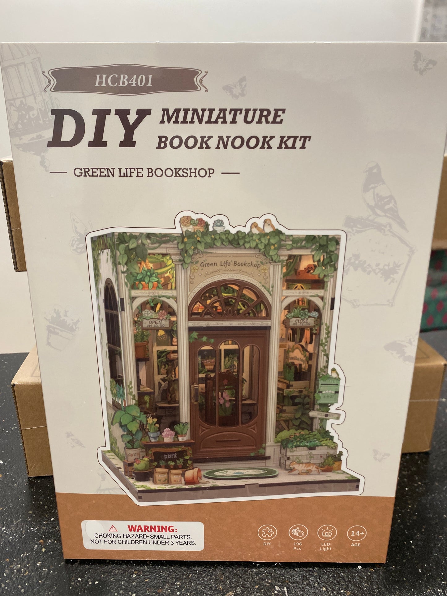 DIY Book Nook - Green Life Bookshop