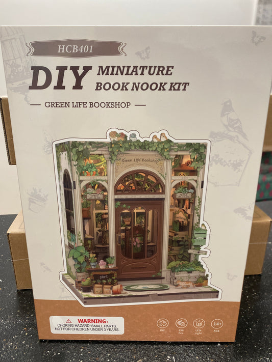 DIY Book Nook - Green Life Bookshop